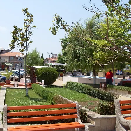 Triumph Holiday Village سفيتي فلاس